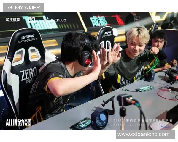 电竞新闻专访黄秀英揭秘和平精英成功背后的策略与思考